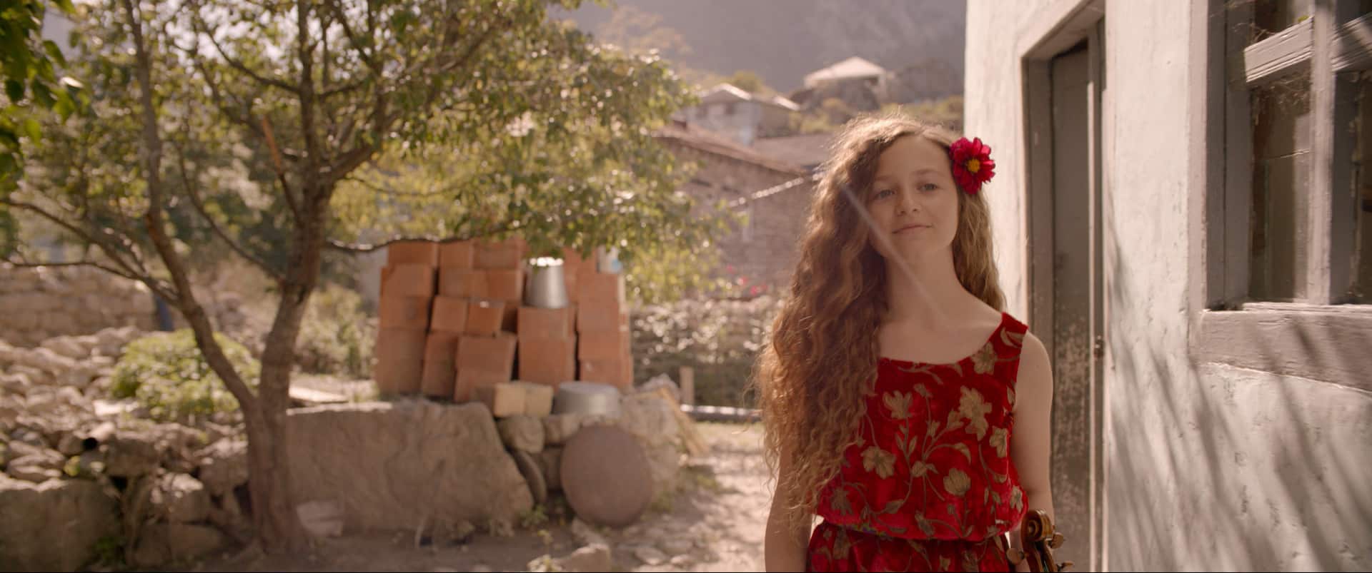 Still 2 from the short film Leila’s Violin